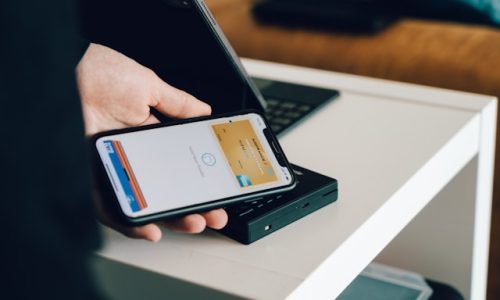Aspek Hukum Pembayaran Digital (E-Money, E-Wallet & Fintech)